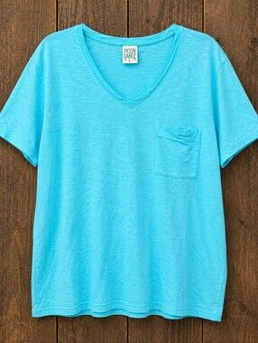 #1778 Jaded Gypsy Moon Dance V-Neck Tee - Turquoise
